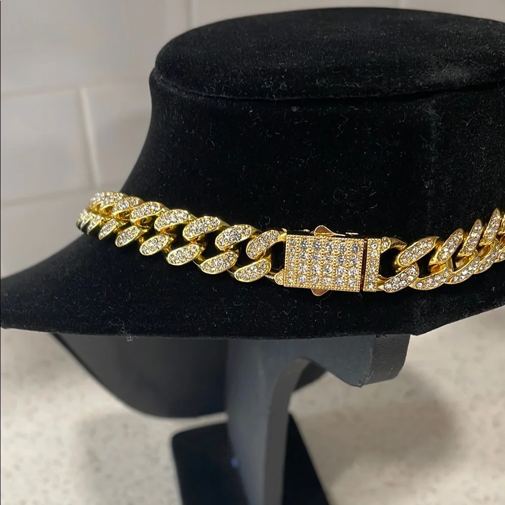 Elegant 18” 10mm Miami Cuban Gold Necklace